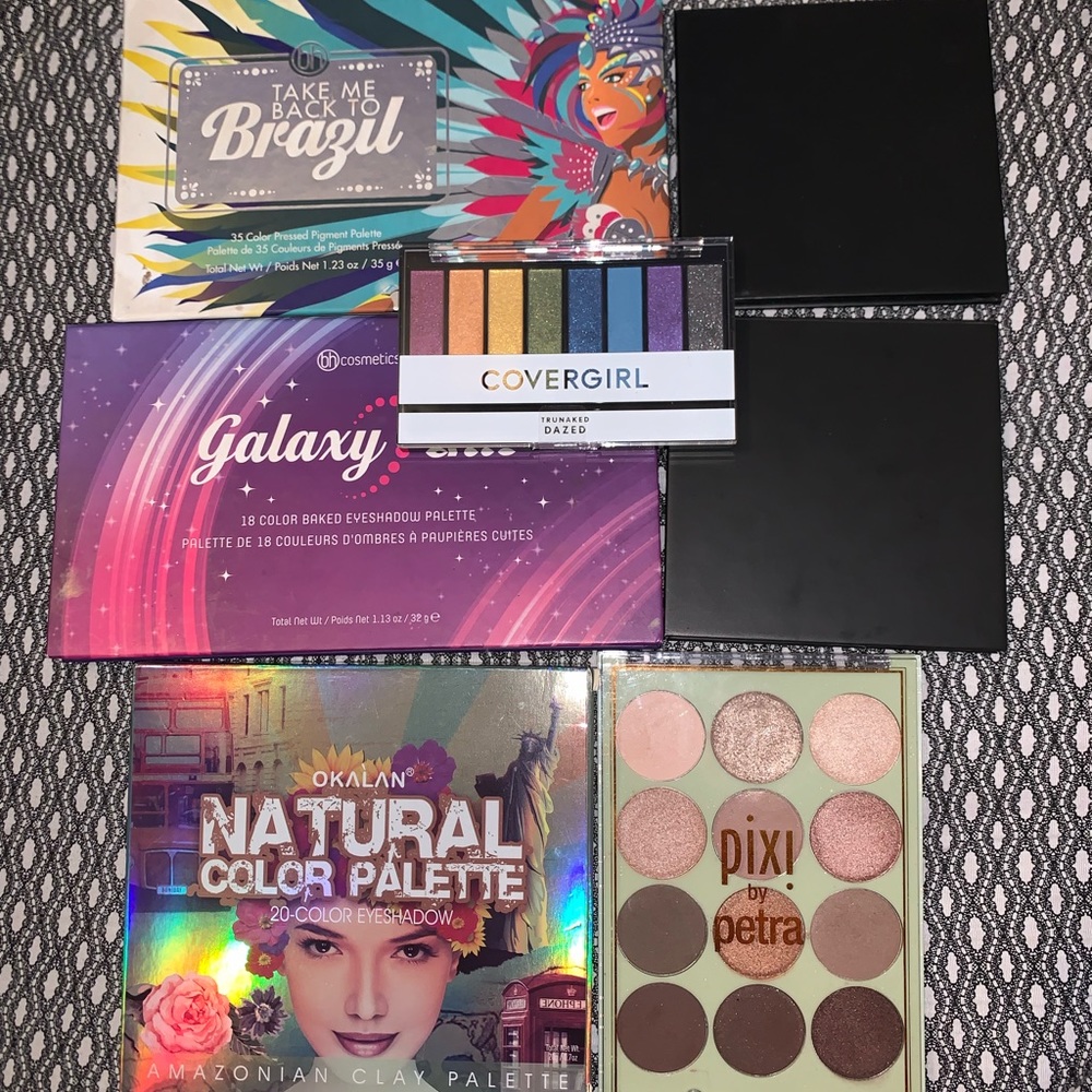 Makeup palette bundle